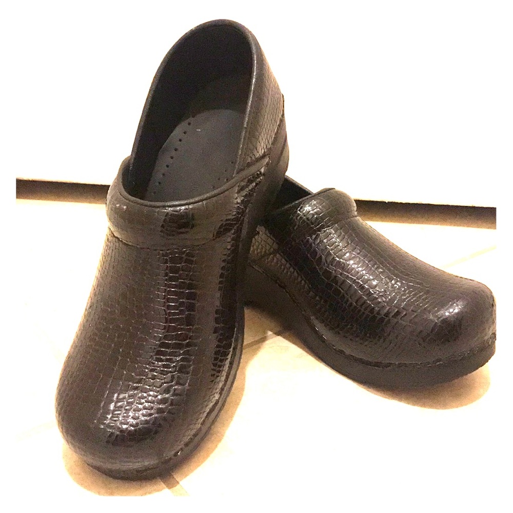 Black Sanita Clogs
